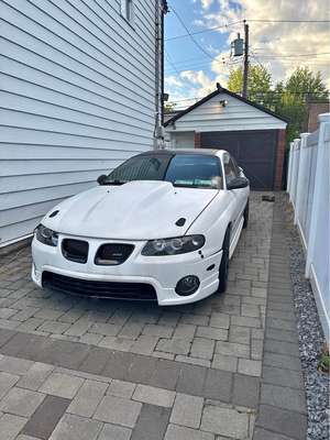 2004 Pontiac GTO - Coupe 2D