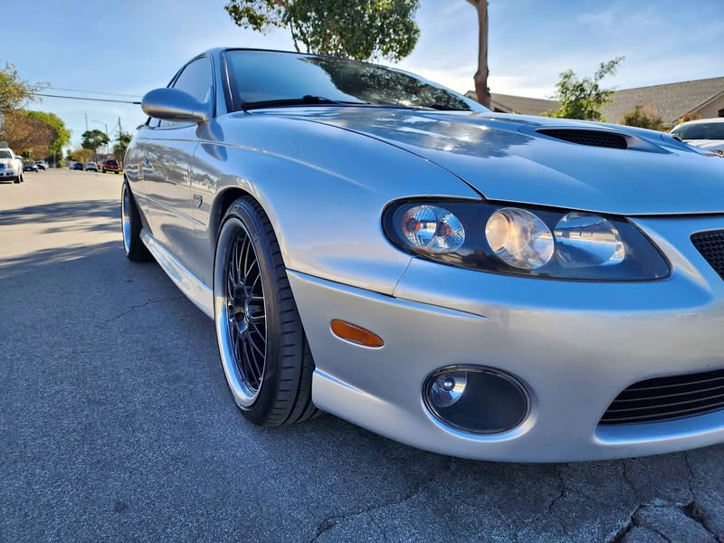 2006 Pontiac GTO - Coupe 2D
