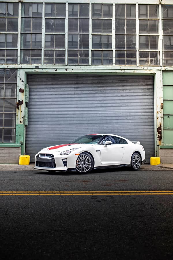 2020 Nissan GT-R - Premium Coupe 2D