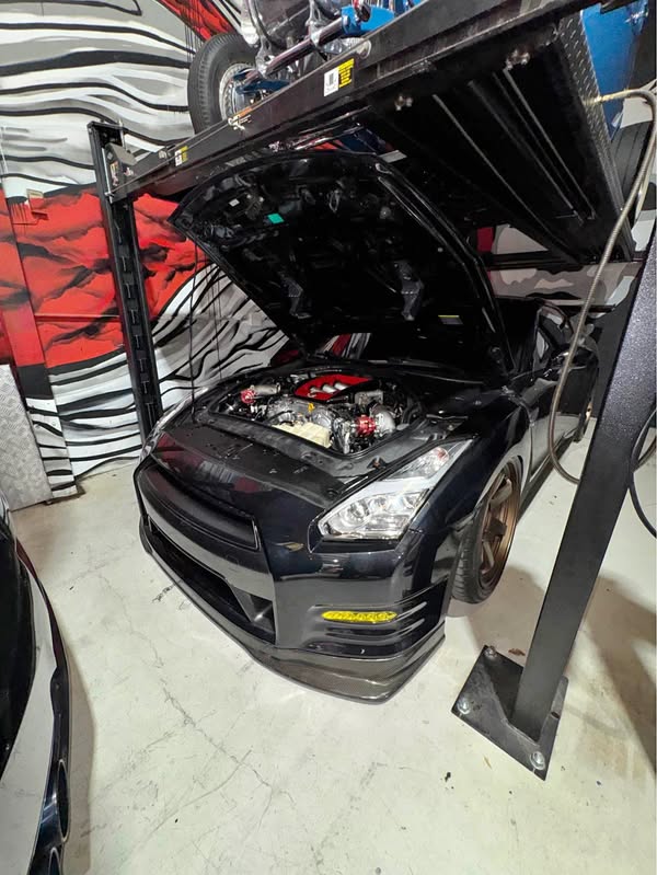 2015 Nissan GT-R - Black Edition  Coupe 2D