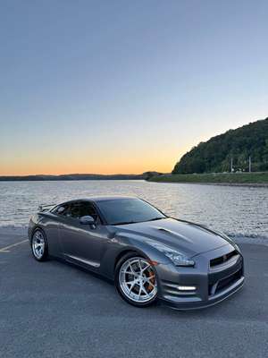 2014 Nissan GT-R - Black Edition