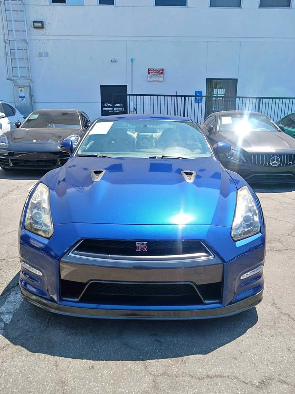 2012 Nissan GT-R - Premium Coupe 2D