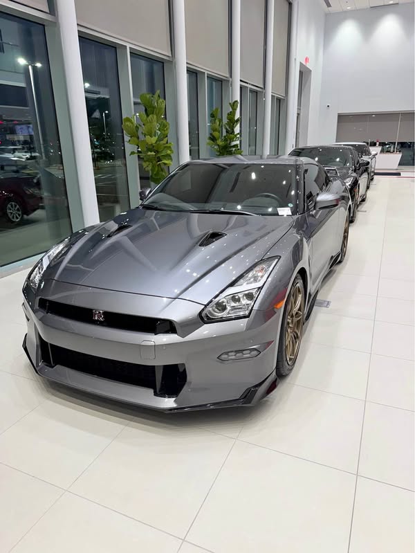 2024 Nissan GTR