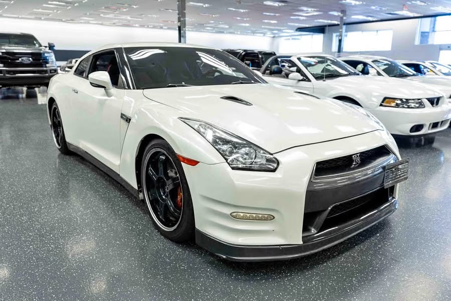 2014 Nissan GT-R Black Edition *Only 56k Miles*
