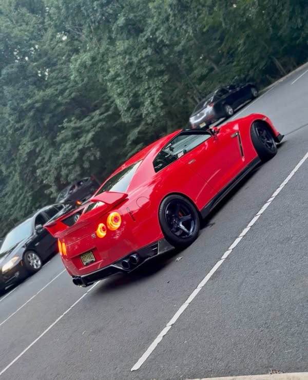 2014 Nissan GT-R - Track Edition Coupe 2D