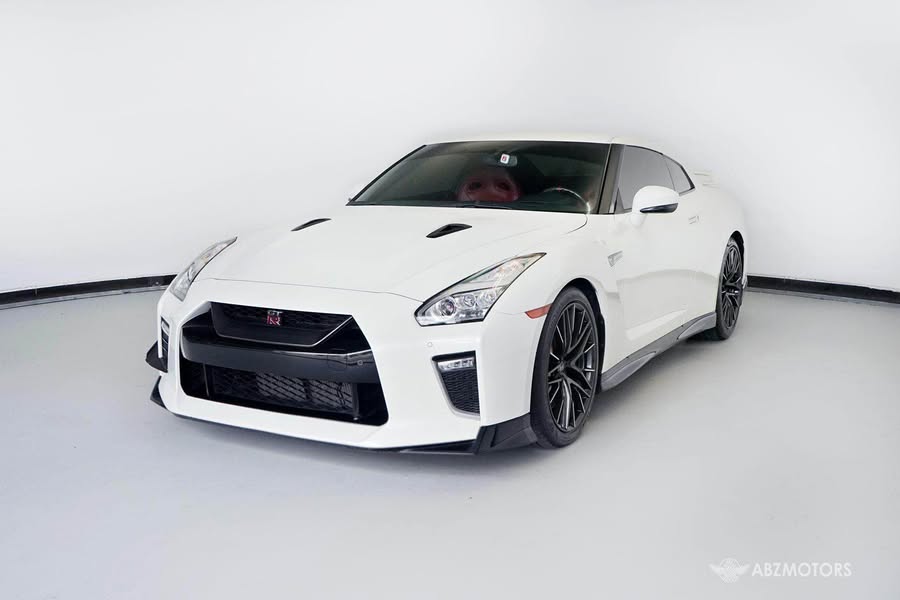 2020 Nissan GT-R - Premium Coupe 2D