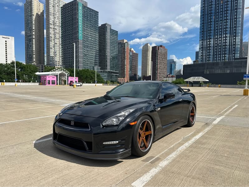 2014 Nissan GT-R - Premium Coupe 2D