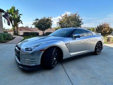 2014 Nissan GT-R PREMIUM