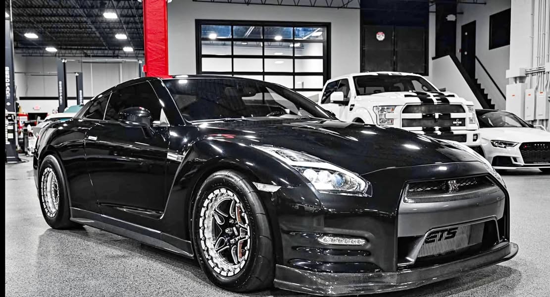 2014 Nissan GT-R - Black Edition  Coupe 2D