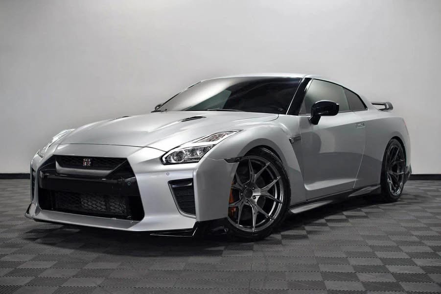 2020 Nissan GT-R - Premium Coupe 2D