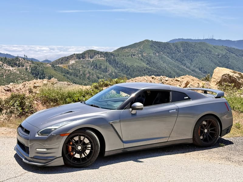 2012 Nissan gtr r35