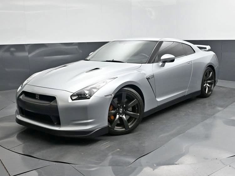 2011 Nissan GT-R Premium