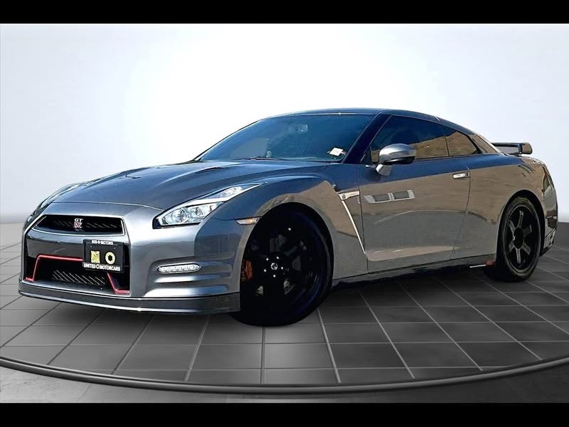 2015 Nissan GT-R