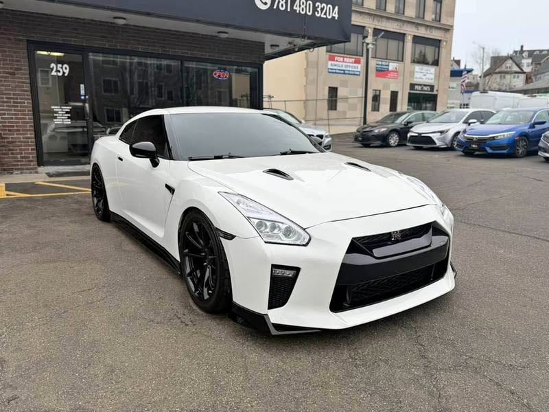 2014 Nissan GT-R - Black Edition  Coupe 2D