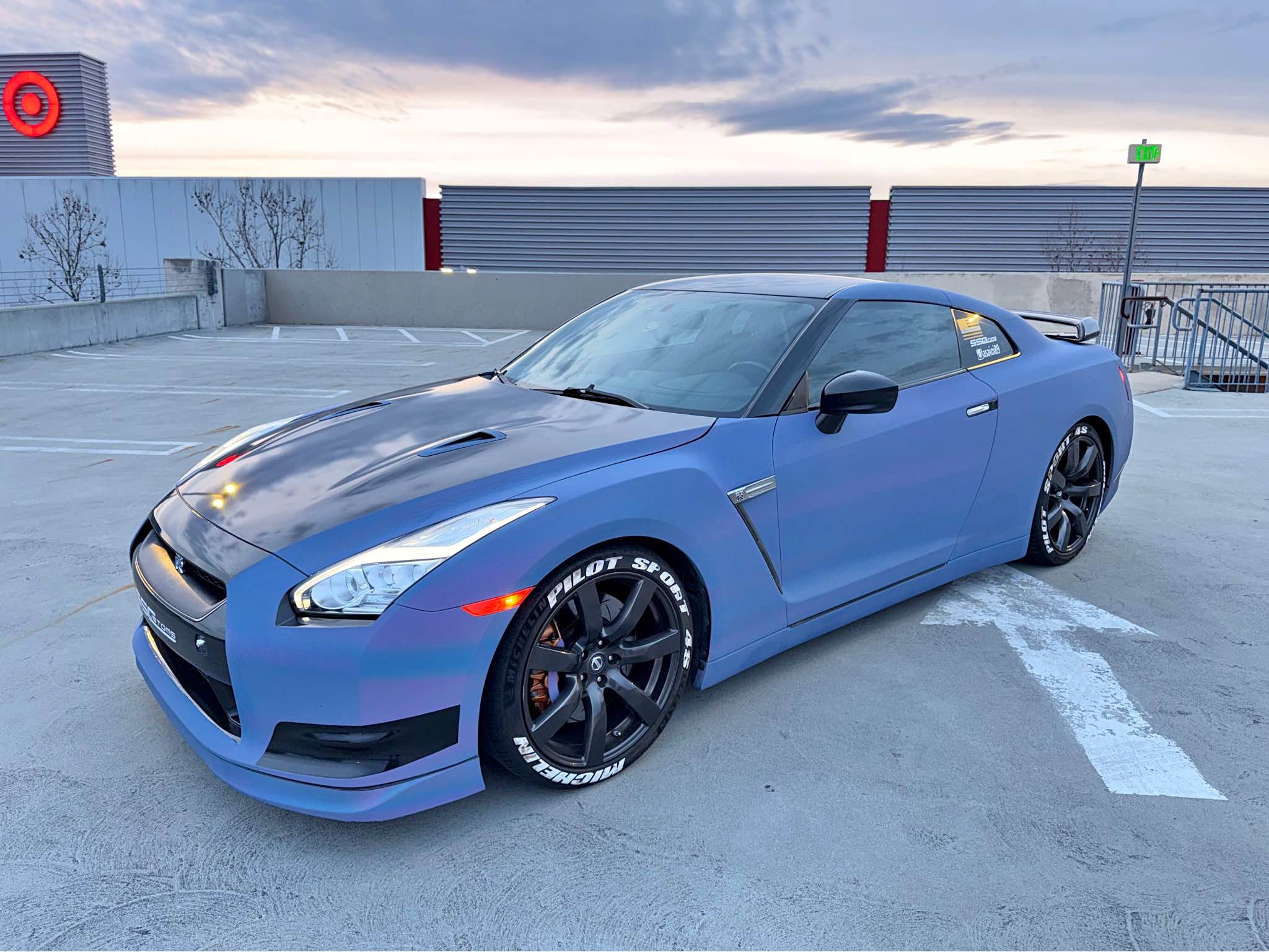 2010 Nissan GT-R Premium Coupe 2D