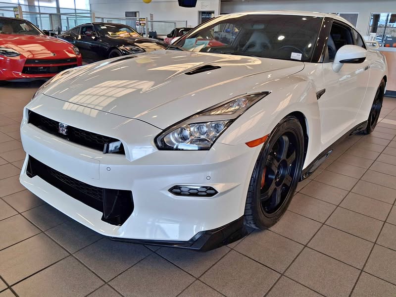 2024 Nissan GT-R - Premium Coupe 2D