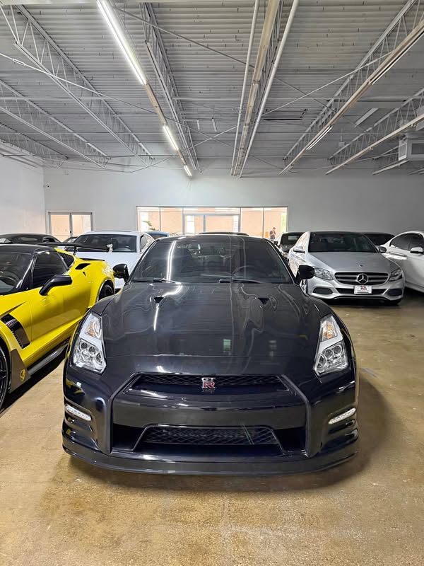 2015 Nissan GT-R
