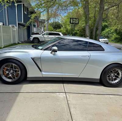 2009 Nissan GT-R - Premium Coupe 2D