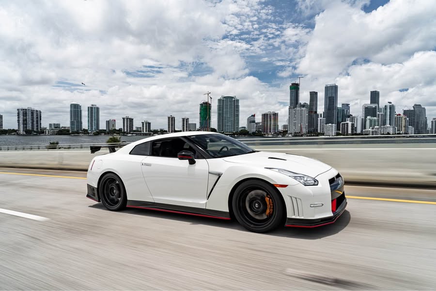 2016 Nissan GT-R - NISMO Coupe 2D