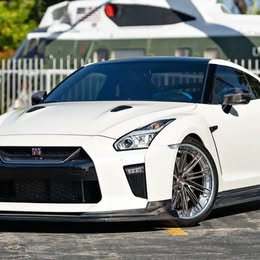 2017 Nissan GT-R Premium
