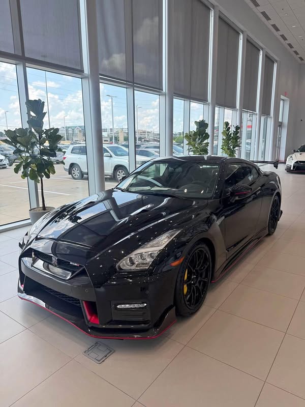 2020 Nissan GT-R - NISMO Coupe 2D
