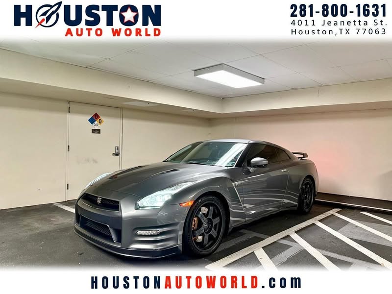 2015 Nissan GT-R