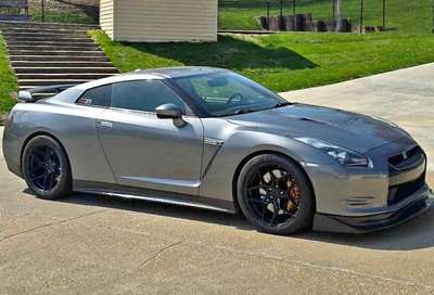 2010 Nissan GT-R - Premium Coupe 2D