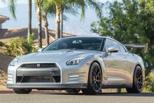 2015 Nissan GT-R PREMIUM