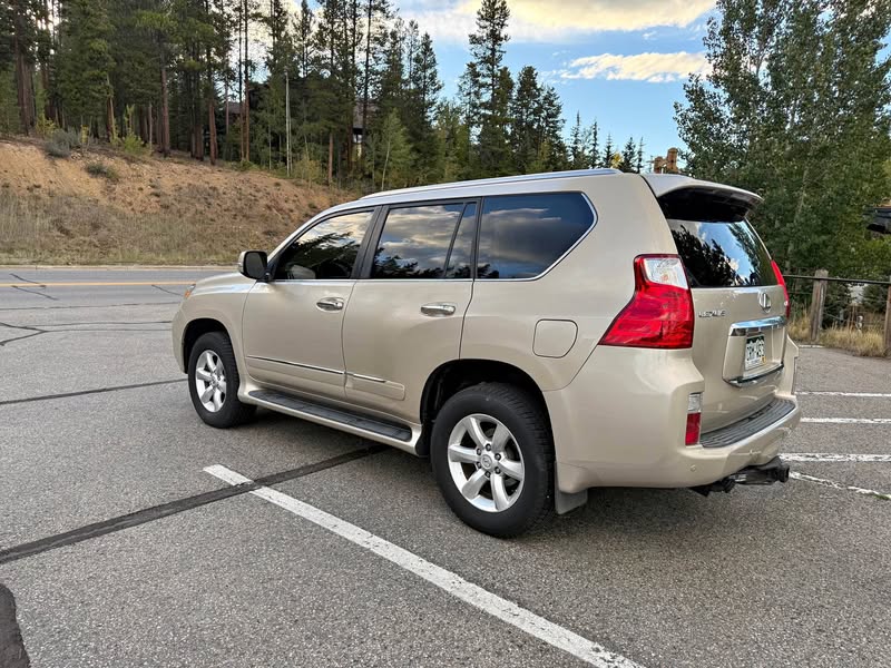 2010 Lexus GX - GX 460 Premium Sport Utility 4D