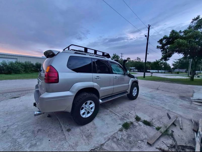 2004 Lexus GX - GX 470 Sport Utility 4D