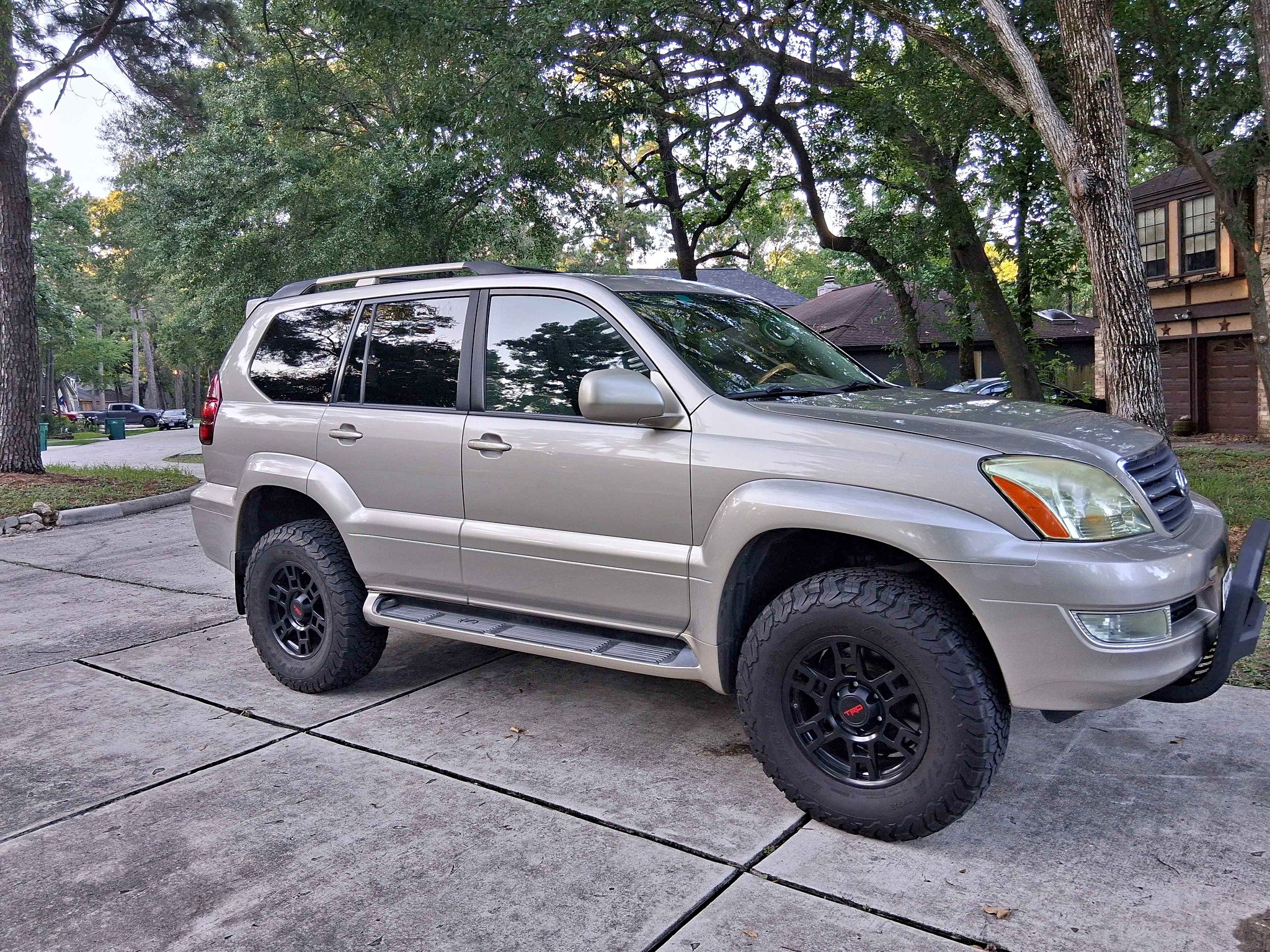 2004 Lexus GX - GX 470 Sport Utility 4D