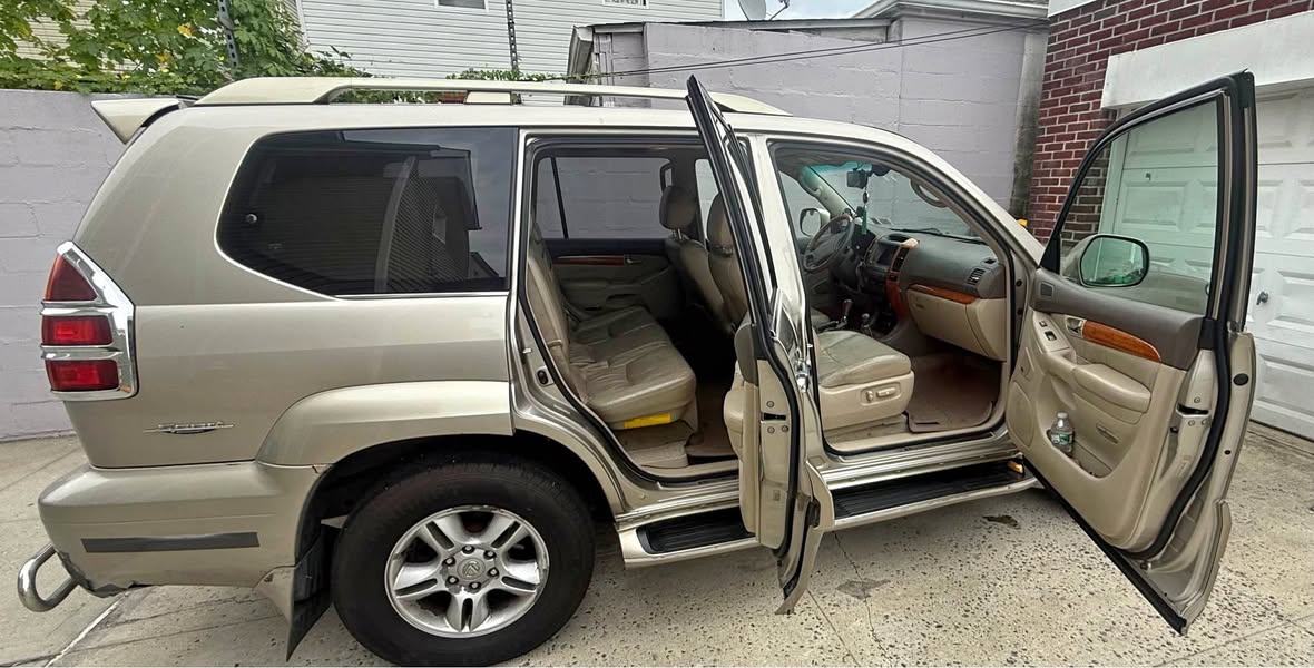 2003 Lexus GX - GX 460 Premium Sport Utility 4D