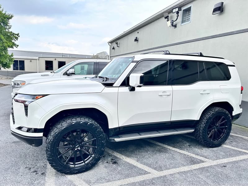 2025 Lexus GX - Premium Plus