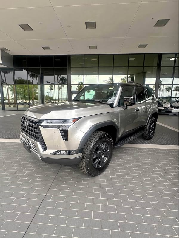 2026 Lexus GX Premium