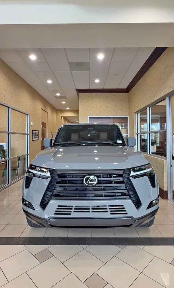 2026 Lexus GX - Luxury+