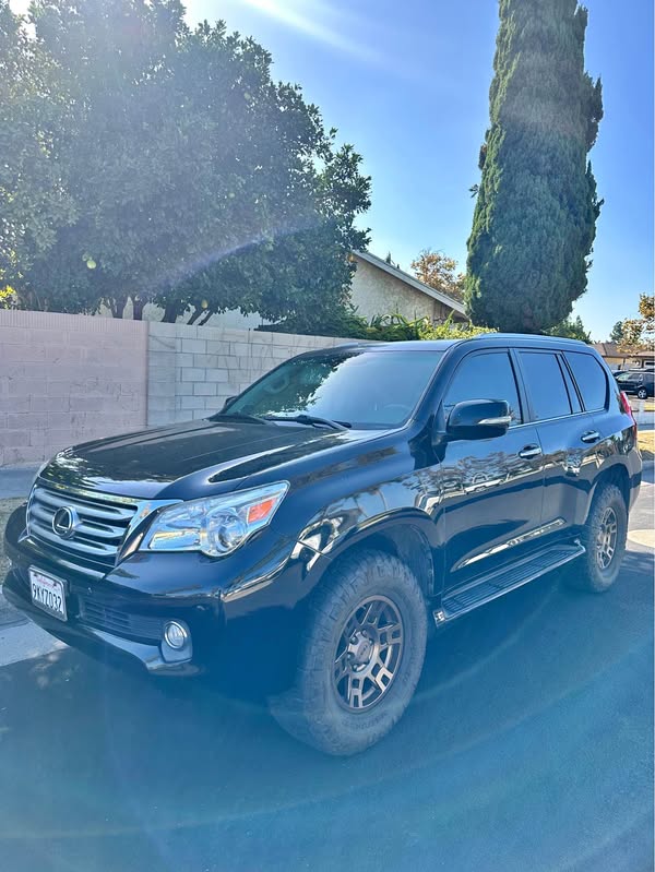 2011 Lexus GX - GX 460 Premium Sport Utility 4D
