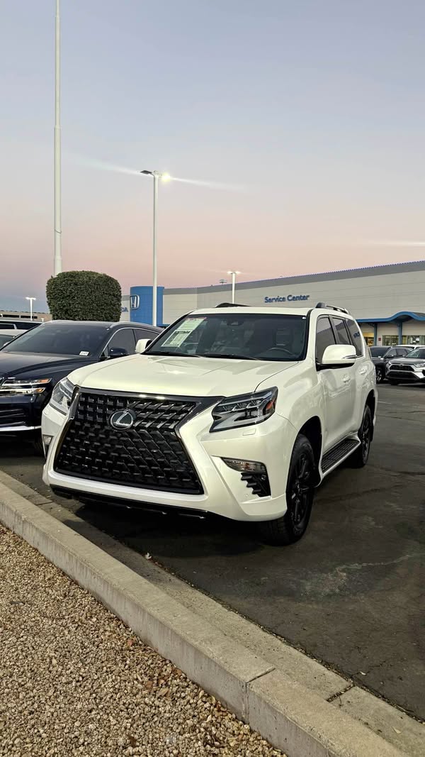 2023 Lexus GX - GX 460 Premium Sport Utility 4D