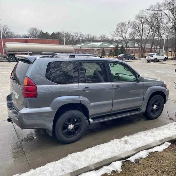 2004 Lexus GX - GX 470 Sport Utility 4D