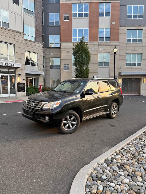 2013 Lexus GX - GX 460 Luxury Sport Utility 4D