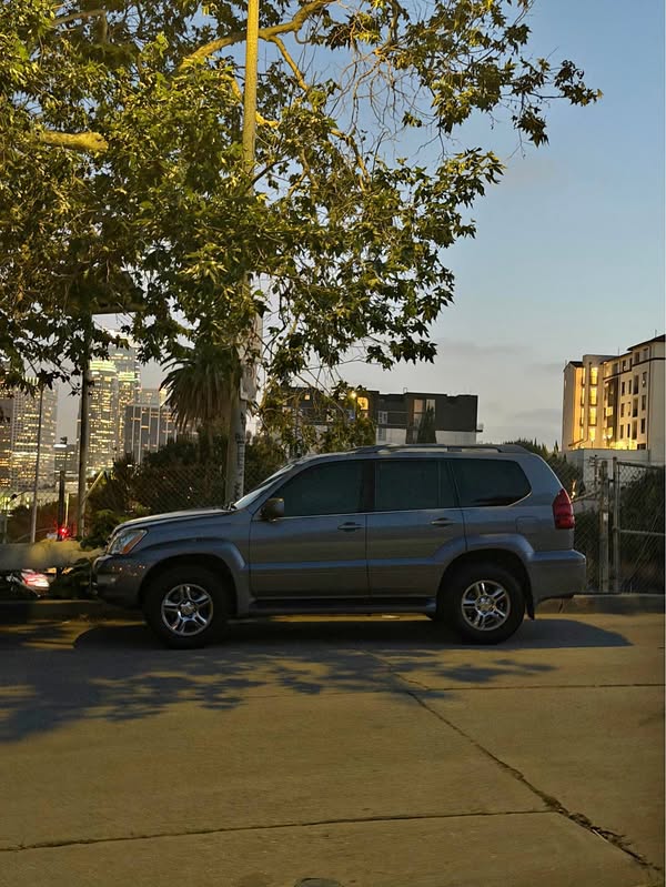 2004 Lexus GX - GX 470 Sport Utility 4D