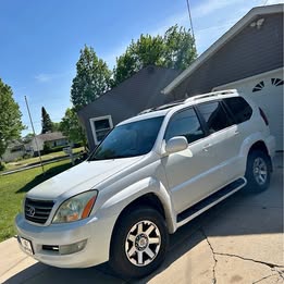 2004 Lexus GX 470 \u2022 AWD 4D SUV