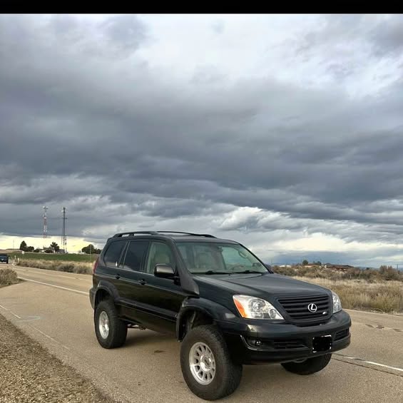 2004 Lexus GX - GX 470 Sport Utility 4D