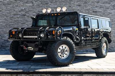 2000 Hummer H1 4-Passenger Wgn Enclosed