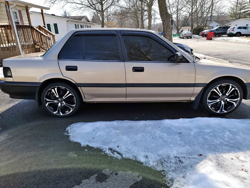 1990 Honda Civic - DX Sedan 4D