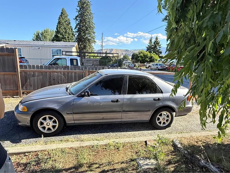 1995 Honda Civic - DX Sedan 4D