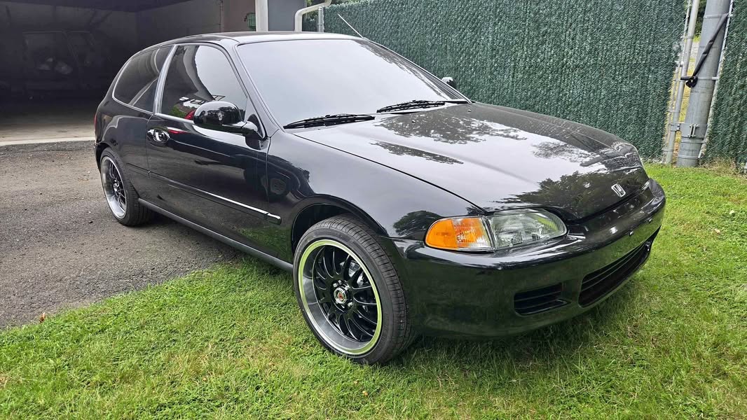 1992 Honda Civic - DX Hatchback 2D