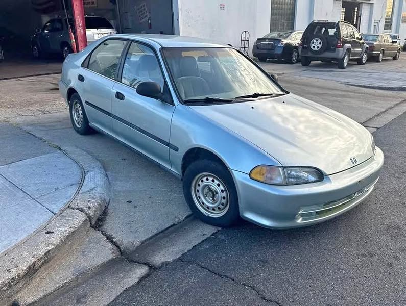 1992 Honda Civic - DX Sedan 4D