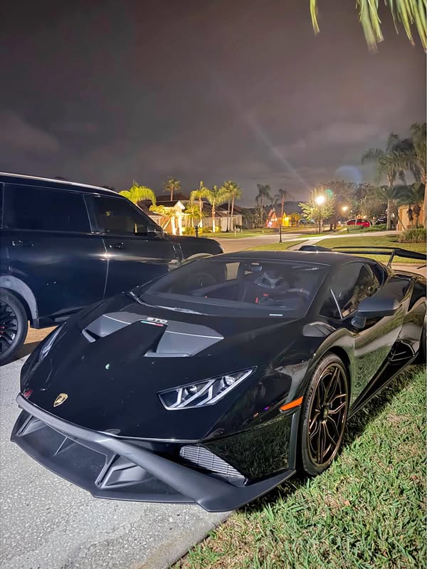 2023 Lamborghini Huracan - STO Coupe 2D
