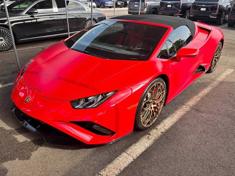 2022 Lamborghini Huracan - EVO RWD Spyder Convertible 2D
