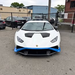2022 Lamborghini huracan sto